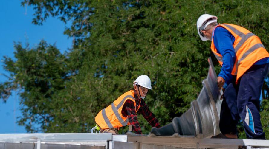 Professional Flat Roofing Installation in Waverly, IL
